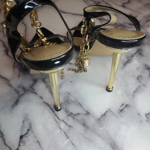 Sexy Gold and BLank Sandals - Picture 6 of 8